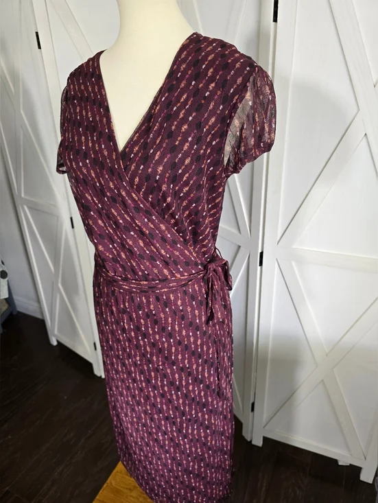 Alfani (NWT) Wrap Front Short Sleeve with Tie Waist - Deep Plum Midi Dress. - Picture 4 of 9